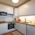 Apartment Dreaming 173 *